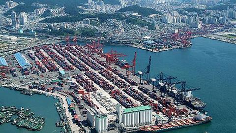 Pusan container port