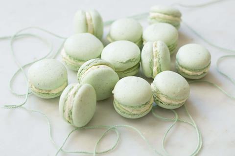 pistachio_macarons